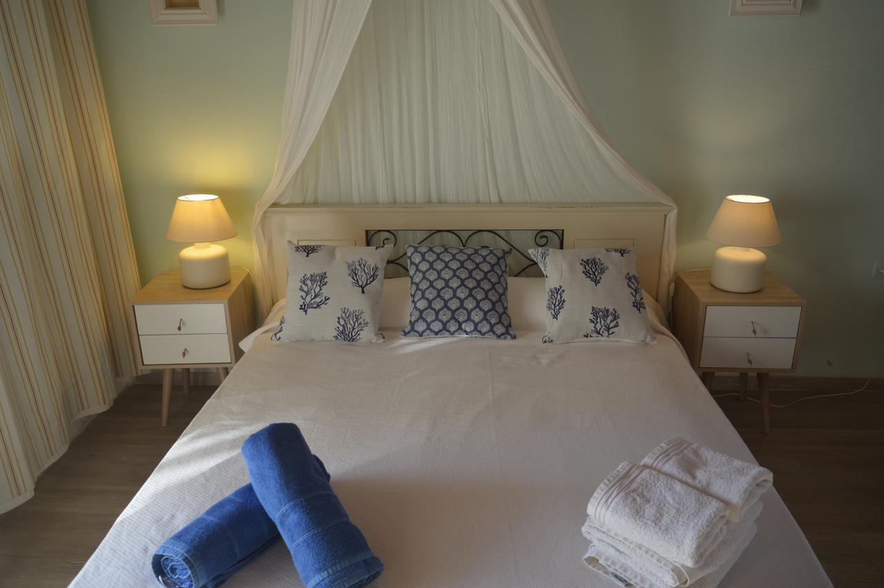 Sea Side & 2* Kalo Livadi